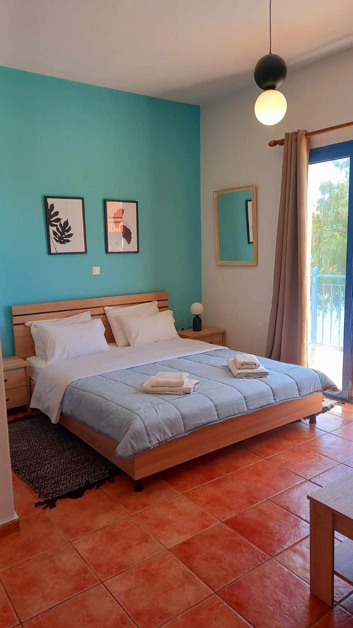 Στούντιο Με Θέα Τη Θάλασσα Appartement Itea Buitenkant foto